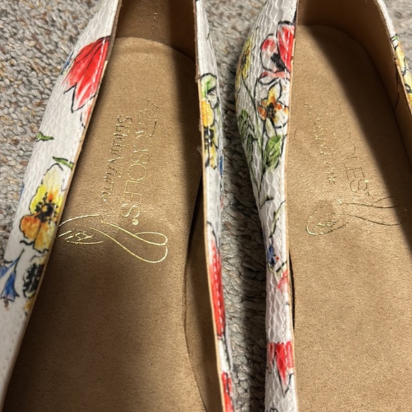 Aerosoles floral flats - Picture 4 of 6